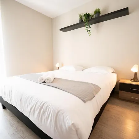 Chez Leon - Metro, Bus, Garage Double, 6 Personnes Apartment Villeurbanne Exterior photo